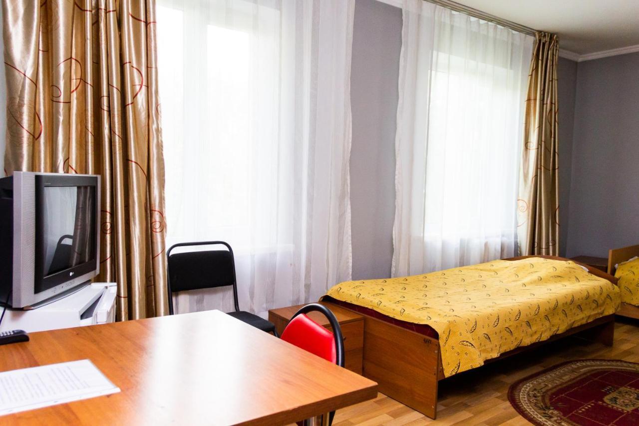 Hotel Tahar Алматы Экстерьер фото