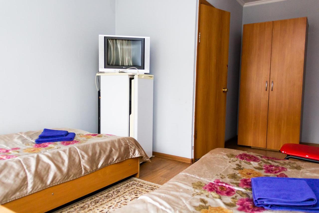 Hotel Tahar Алматы Экстерьер фото