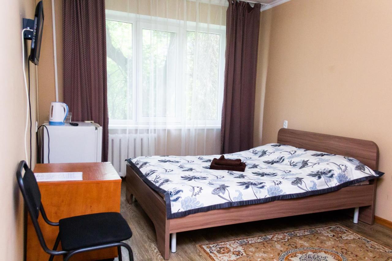 Hotel Tahar Алматы Экстерьер фото