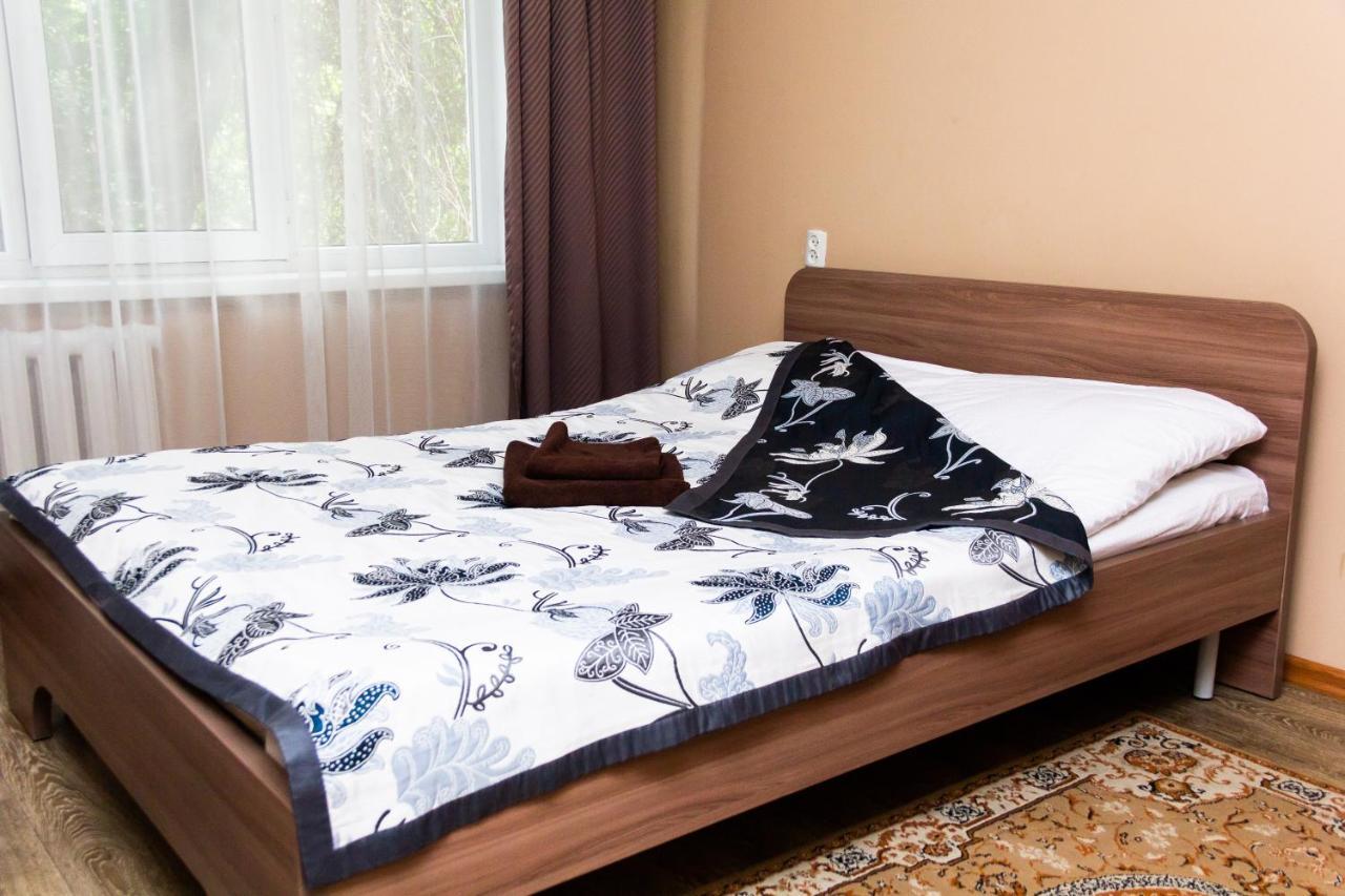 Hotel Tahar Алматы Экстерьер фото