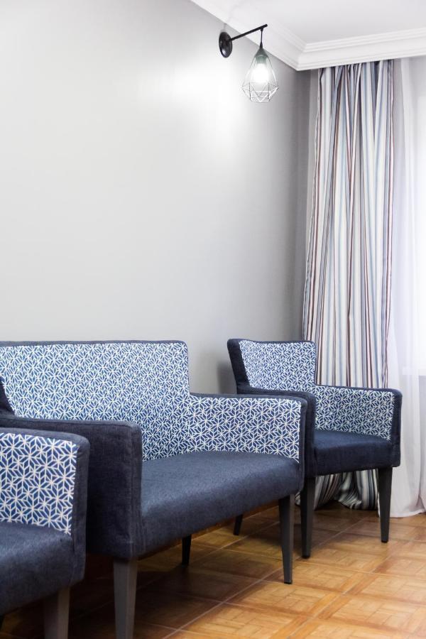 Hotel Tahar Алматы Экстерьер фото