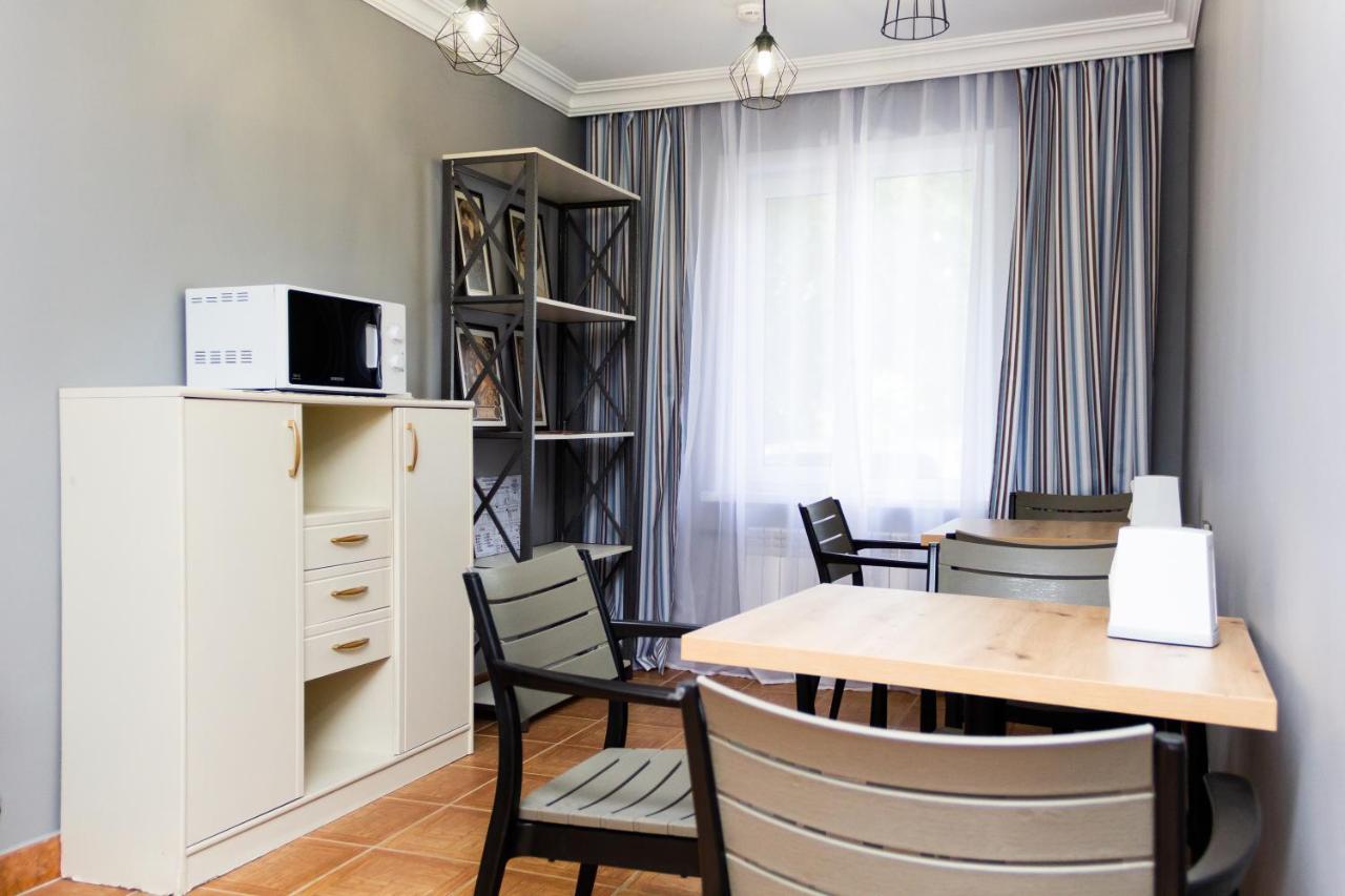 Hotel Tahar Алматы Экстерьер фото